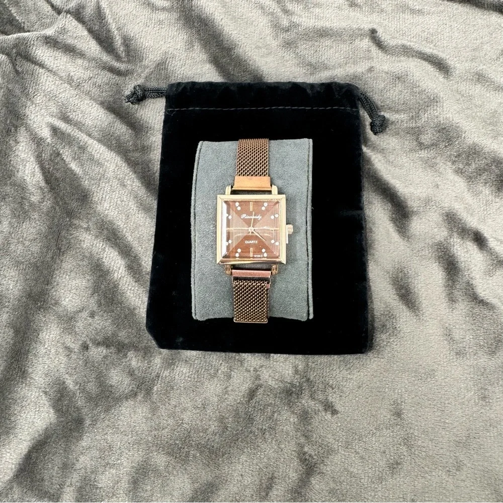 Women’s Bronze Metal Band Costume Jewelry Stainless Steal Quartz Watch